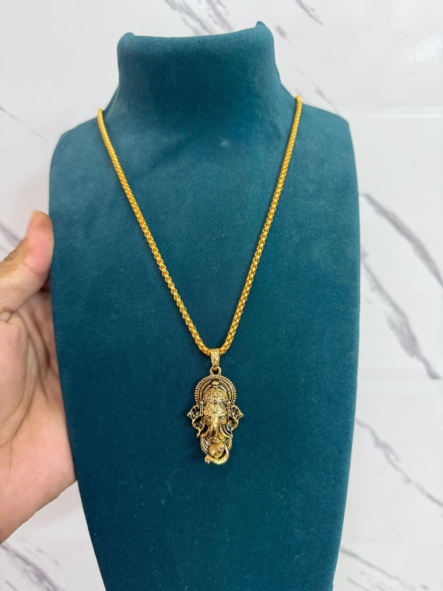 Ganesha Pendant With Snake Chain (Gold)