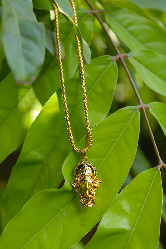 Ganesha Pendant With Snake Chain (Gold)